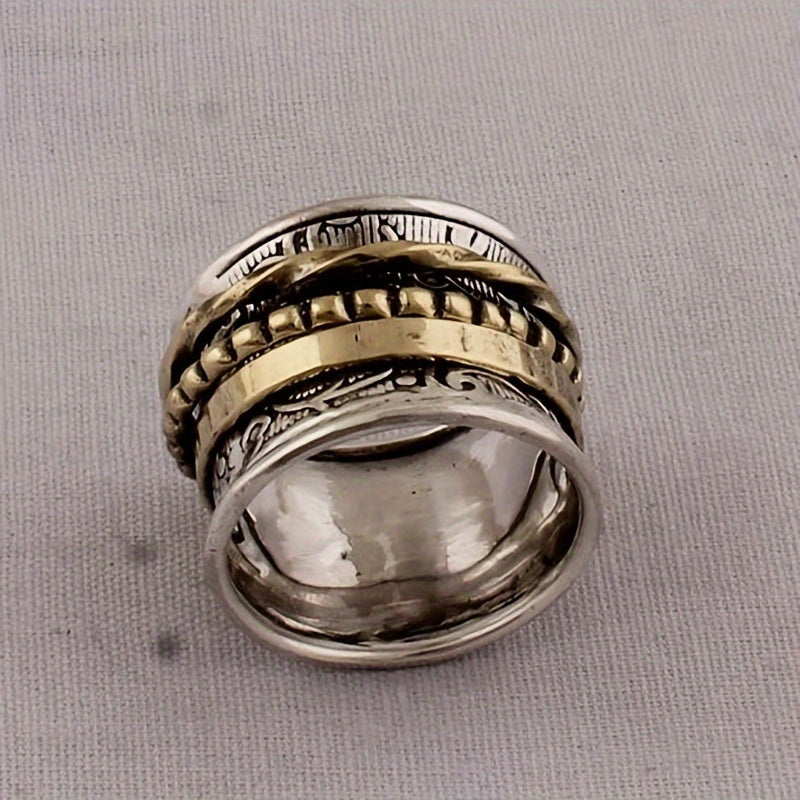 A Vintage Zinc Alloy Golden Lady's Ring With A European Wide Face, A Cool Ring As A Valentine's Day Gift, A Rotating Decompression Ring.